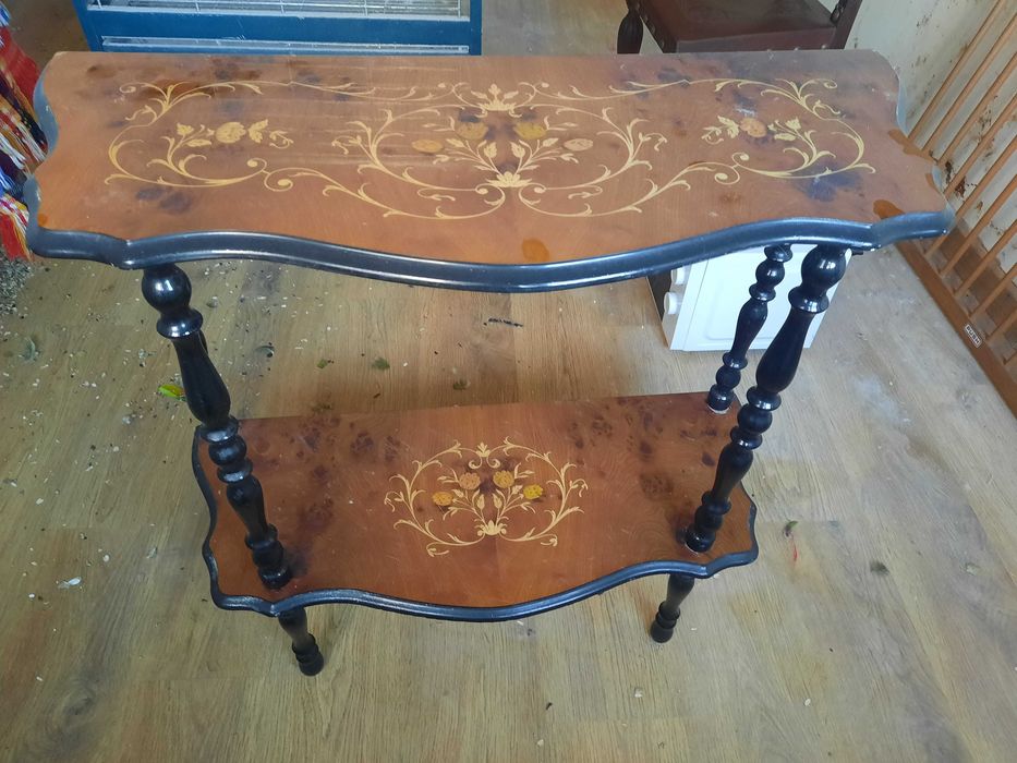 Vendo mesa muito antiga