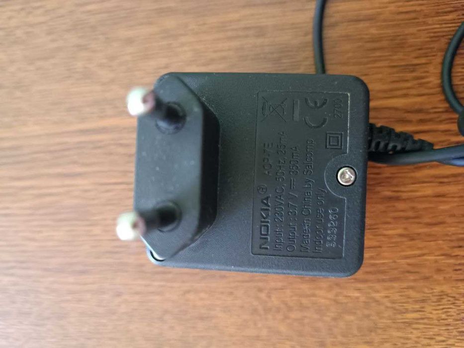Зарядний пристрій Nokia ACP-7E (для старих моделей)