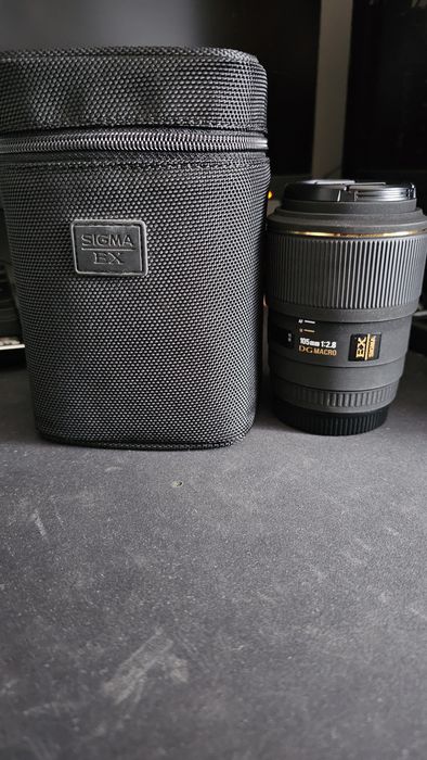 Obiektyw Sigma 105mm 1:2.8 DG Macro