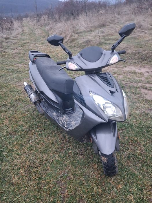 Скутер Storm 150 Куба