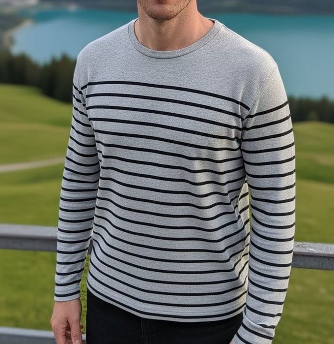 Sweater levis semi novo