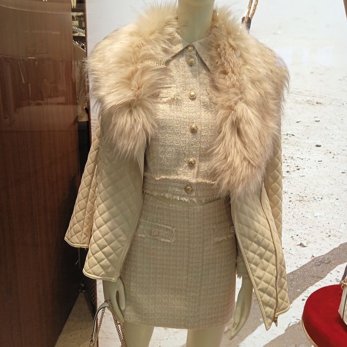 Kurtka GUESS z ekoskory