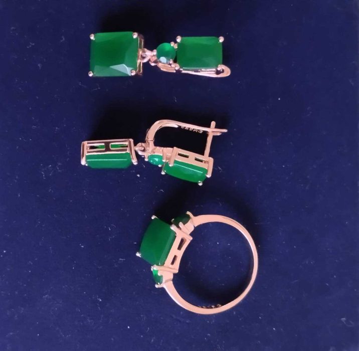 Вінтажна біжутерія, набори прикрас, кульчики, кулон, обручка, кільце.