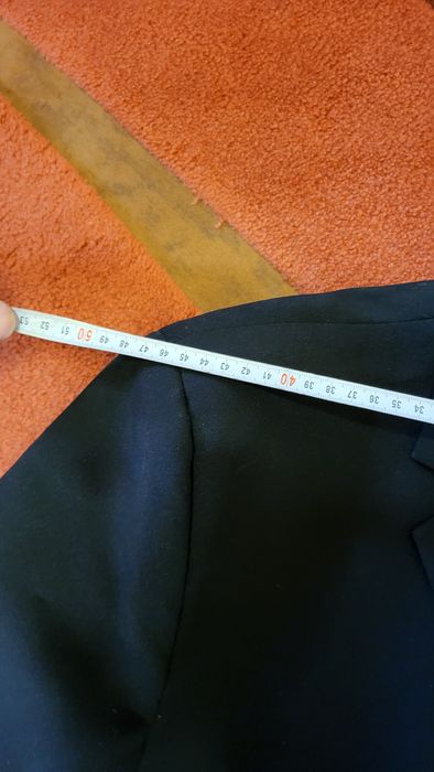 Мужской классический костюм с желетом.