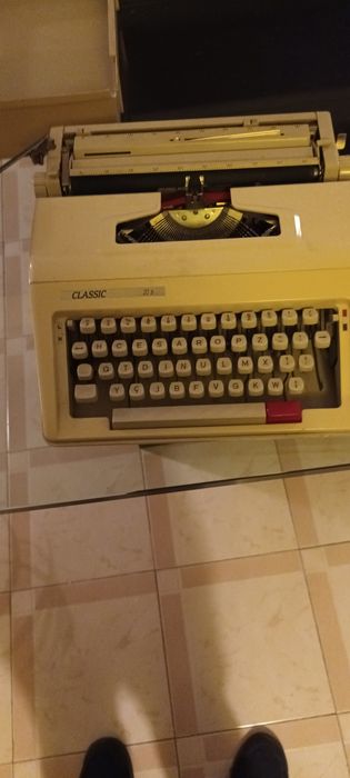 Maquina escrever classica apenas  15€