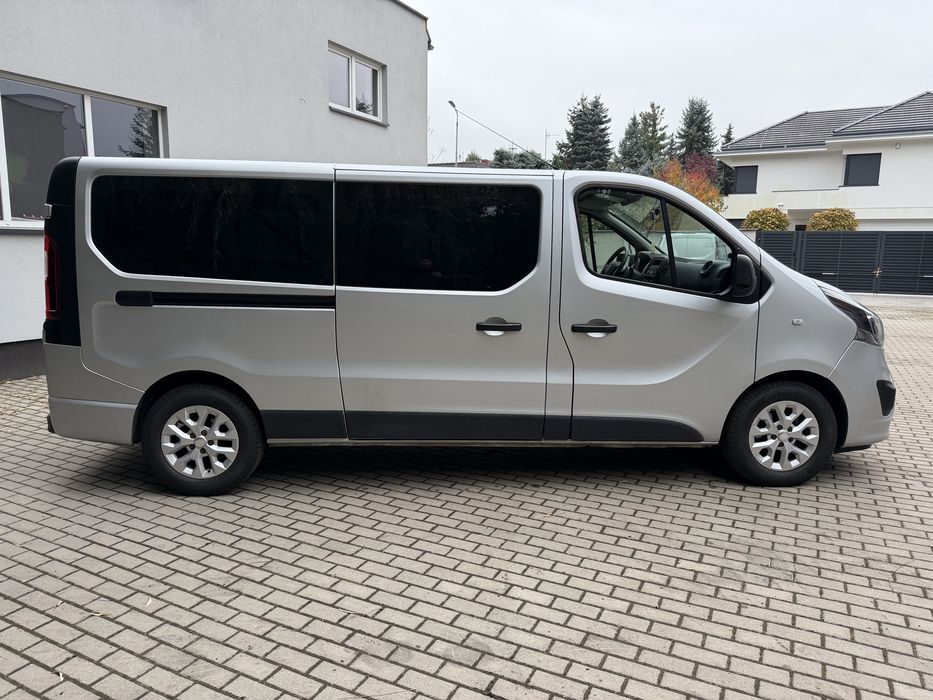 Opel Vivaro 1.6 BiTurbo 9os