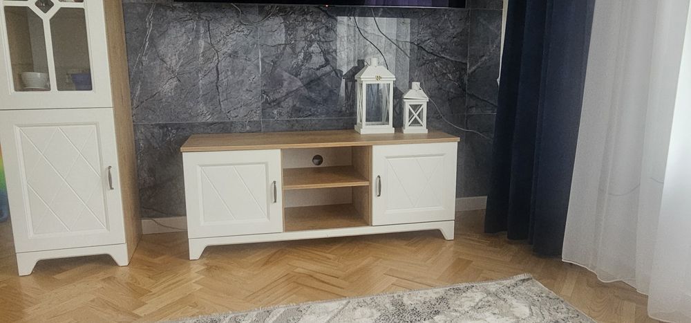 szafka rtv i witryna