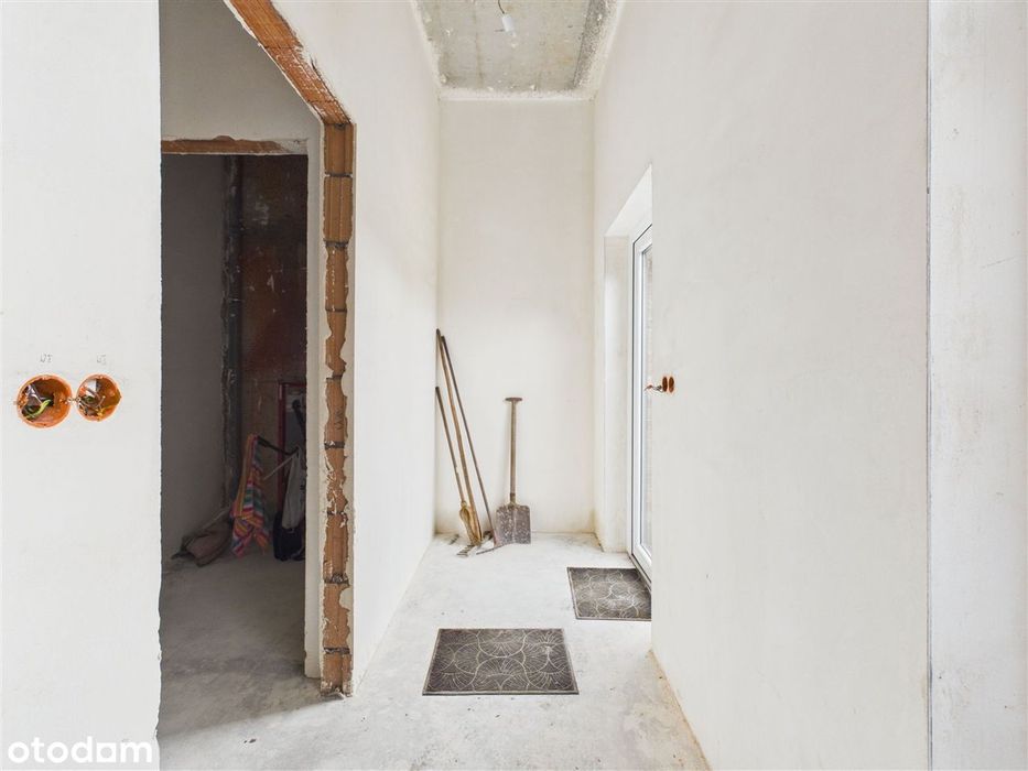 Bieruń Centrum, lokal 81,7m2: Duża Sala, Parking + Ogródek!