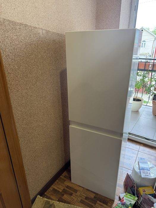 Тумбочка у ванну