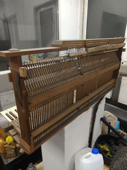 Zabytkowe pianino