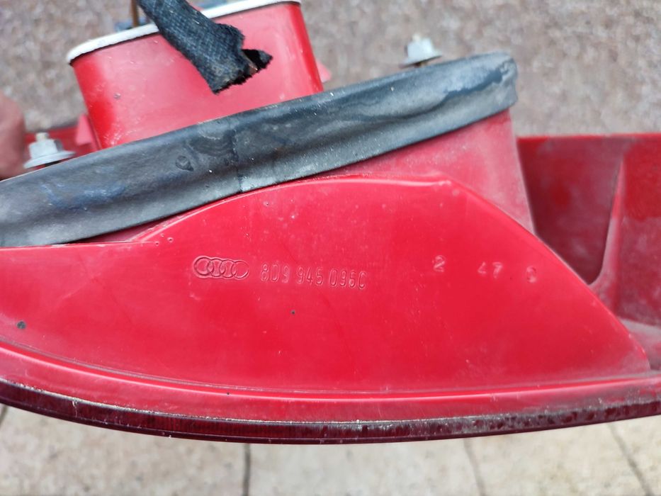 Lampa Tylna Prawa Audi A4 B5 Kombi Lift