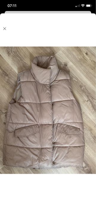 Безрукавка на сентипоні