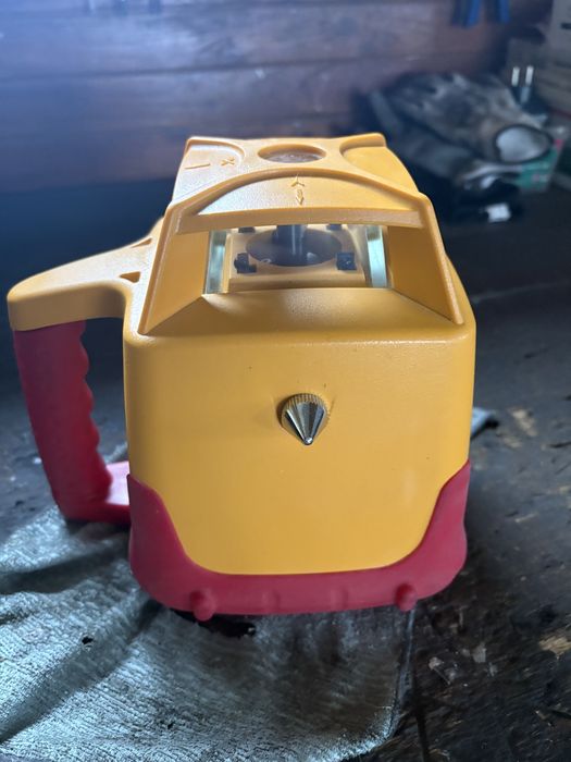 Laser Niwelator obrotowy Pls Hvr 505R