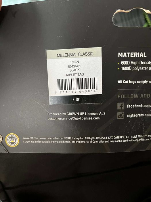 Caterpillar Millennial Classic Ryan Torba Saszetka na ramię Czarna 7l