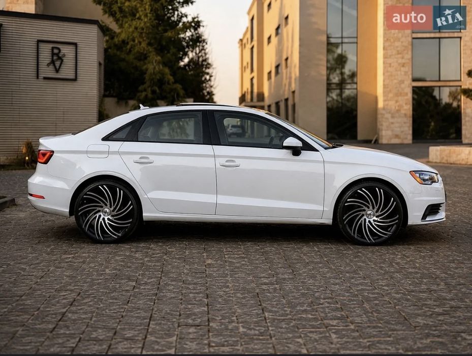 Терміновий продаж Audi A3 2015