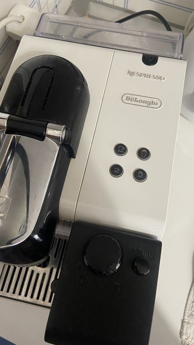 Maquina Café Delonghi Nespresso