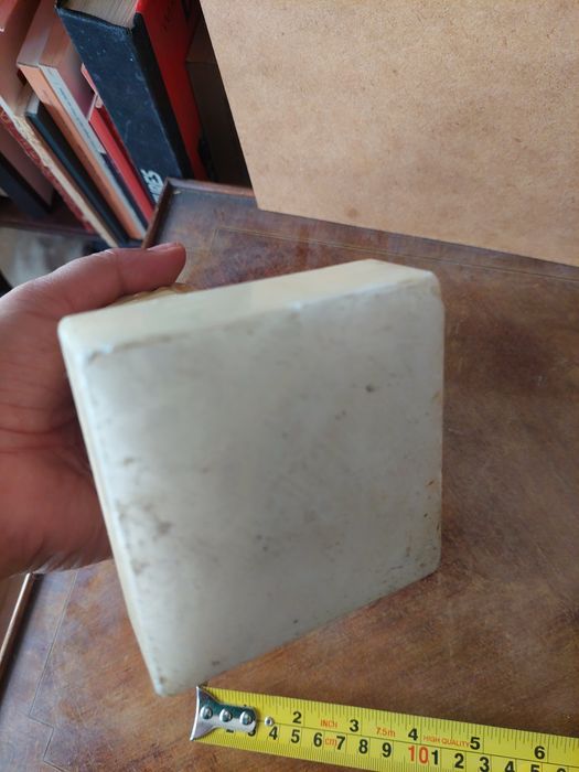 Escultura antiga em pedra