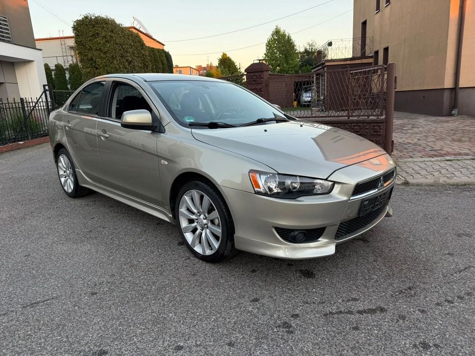 Mitsubishi Lancer