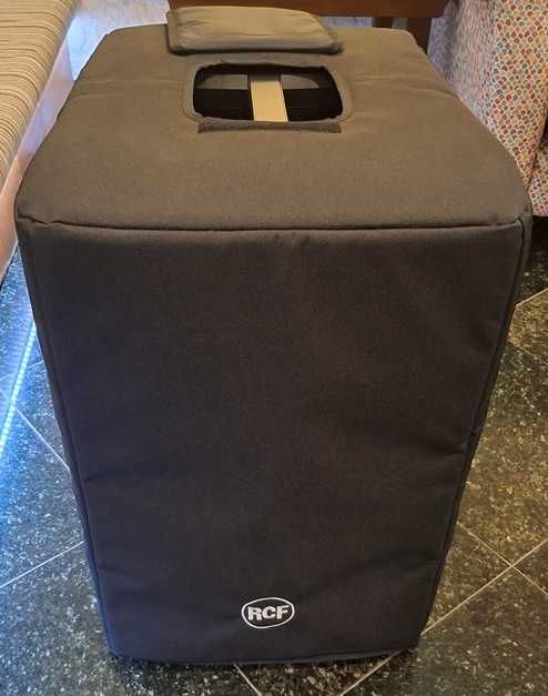 Som Array RCF J8