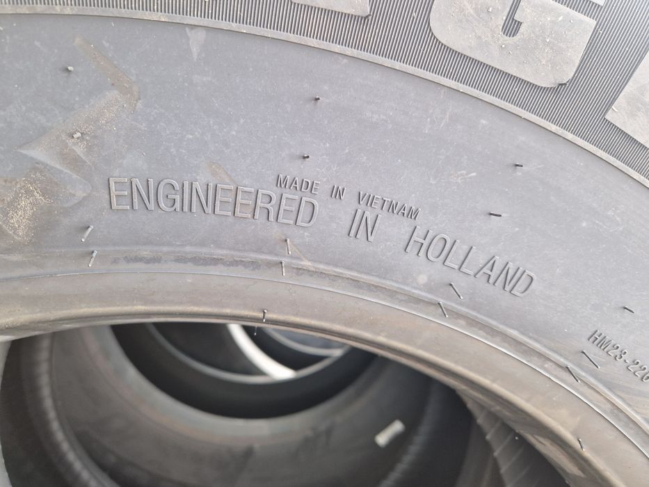 Nowe opony 13R22.5 Magna C020 Napęd budowlany Engineered in Holland