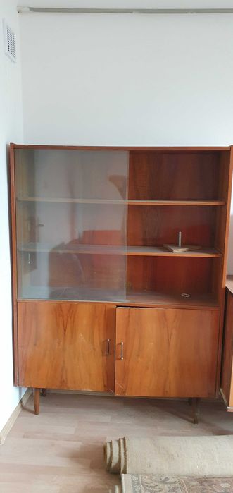 Meble PRL.Biblioteczka i komoda.