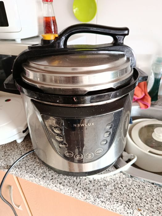 Panela de pressão elétrica