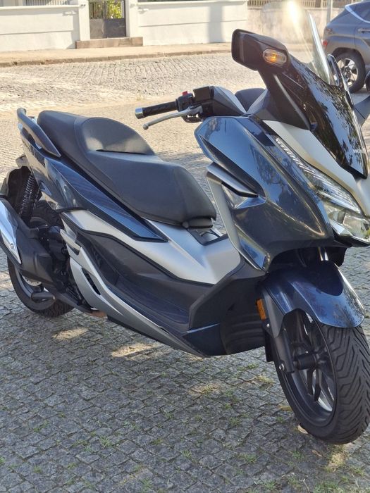 Mota Honda Forza 300