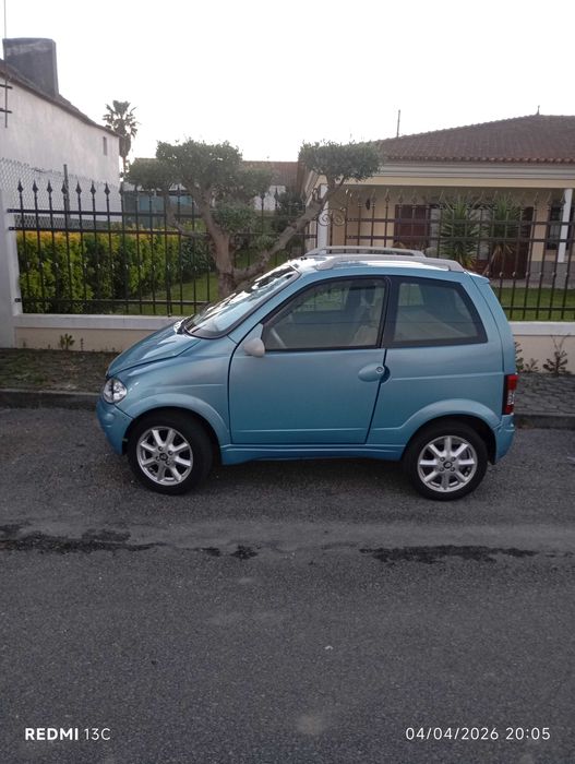 Microcarro em ótimo estado!!!
