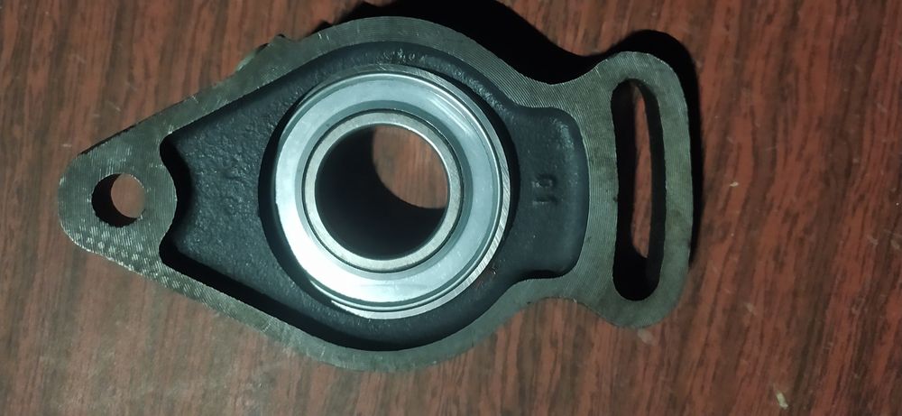 фланцевый корпусный подшипник  INA (Германия)