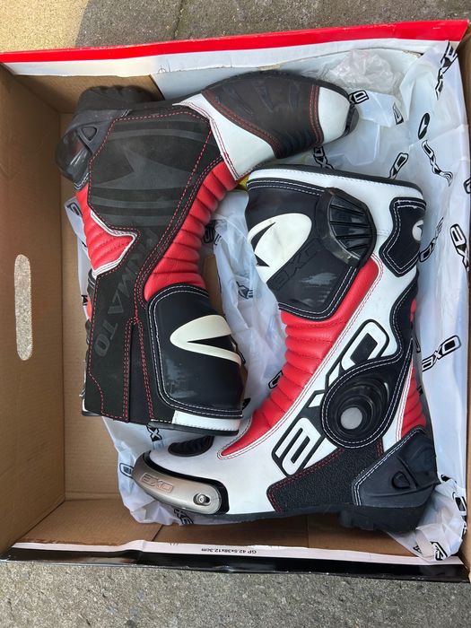 Мотоботи Axo primato