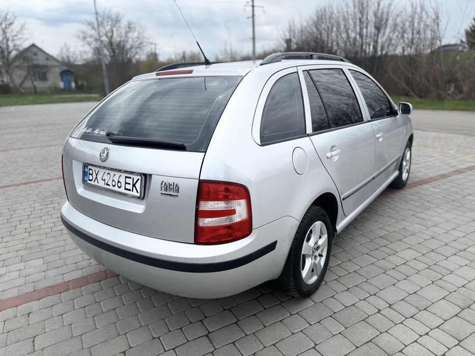 Продам шкоду фабію 1.4 MPI бензин