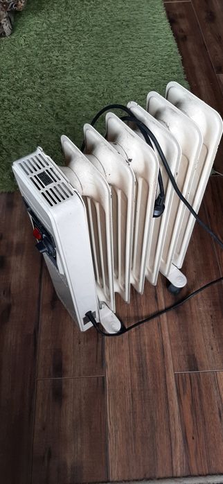 Grzejnik elektryczny Selfa 700/1500 W