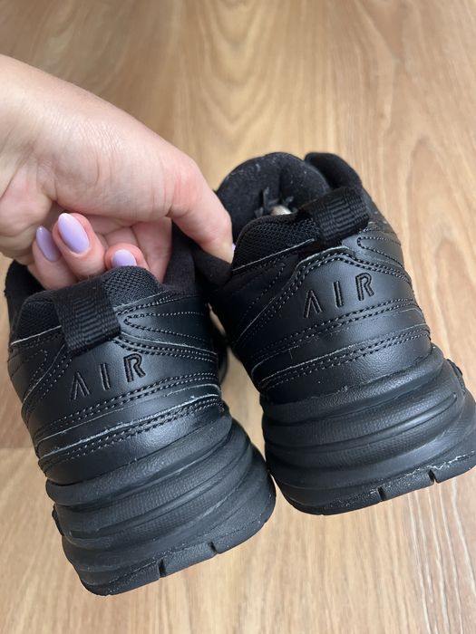 Чоловічі кросівки Nike Air Monarch Iv 415445-001