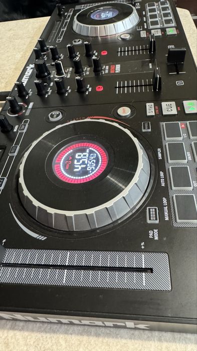 Konsola Numark Platinum