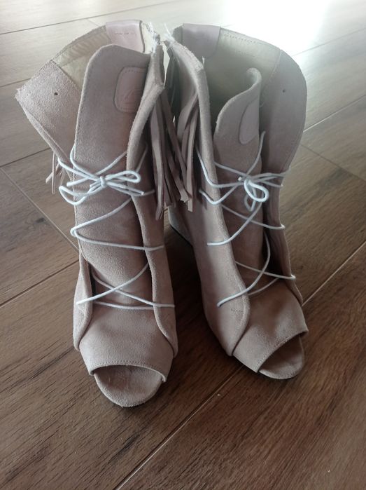 Buty botki Pudrowy róż A.Pisarek skóra  Zara 40