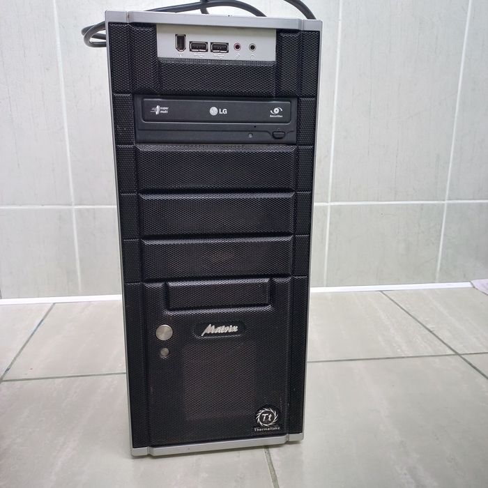 Системний блок до компьютера