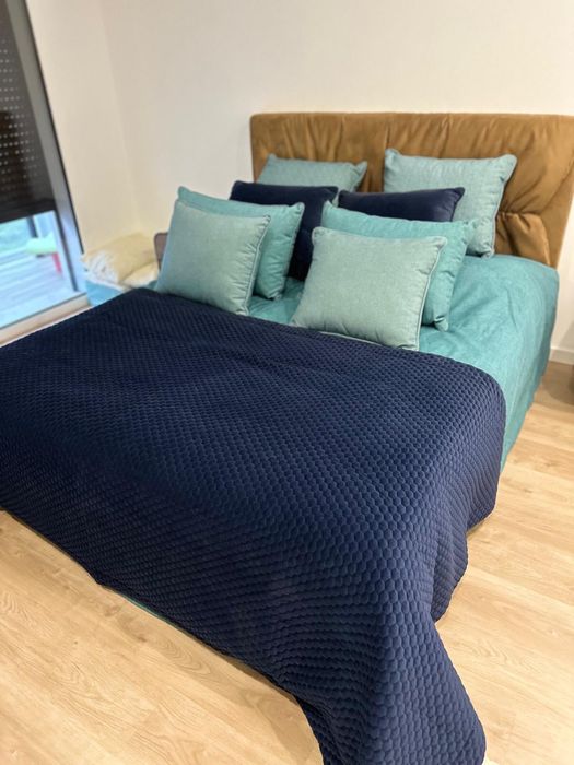 Colcha de Cama e Almofadas