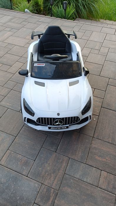 Autko elektryczne Mercedes