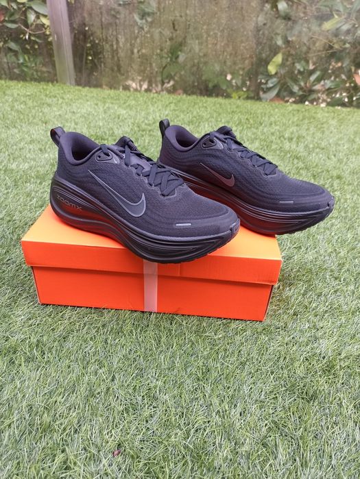 Nike Vomero Plus  EU40,5