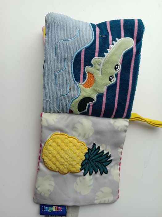 Książeczka aktywizująca, sensoryczna dla Maluszka.