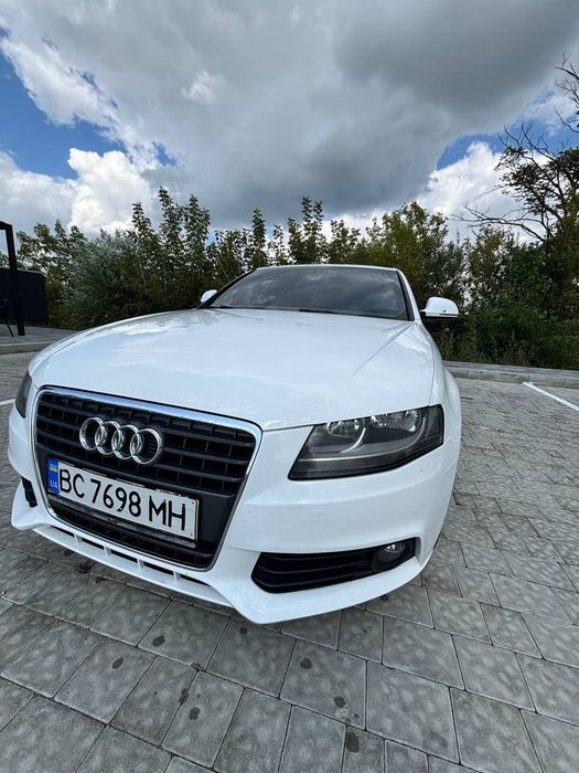 Продам Ауді а4b8