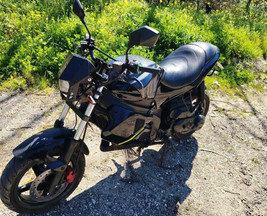 Mota Gilera 50c preta