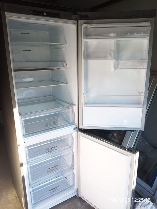 Lodówka Samsung - w świetnym stanie !!!