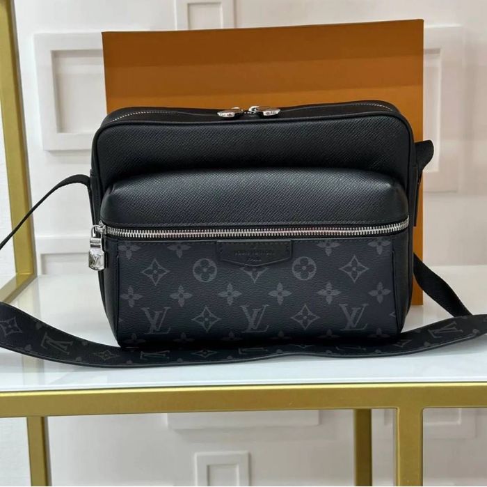 Чоловіча сумка ЛВ Луї Вітон Louis Vuitton слінг шкіряна
