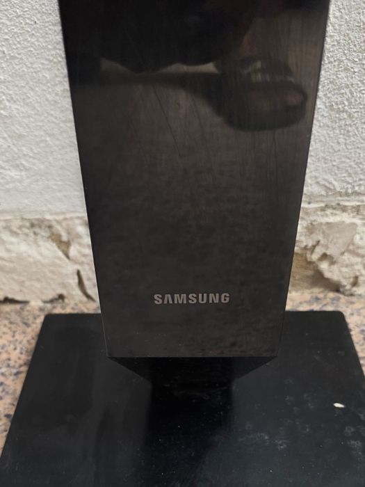 Colunas Samsung para Aparelhagem so falta o fio para ligar da aparelhagem as Colunas atras