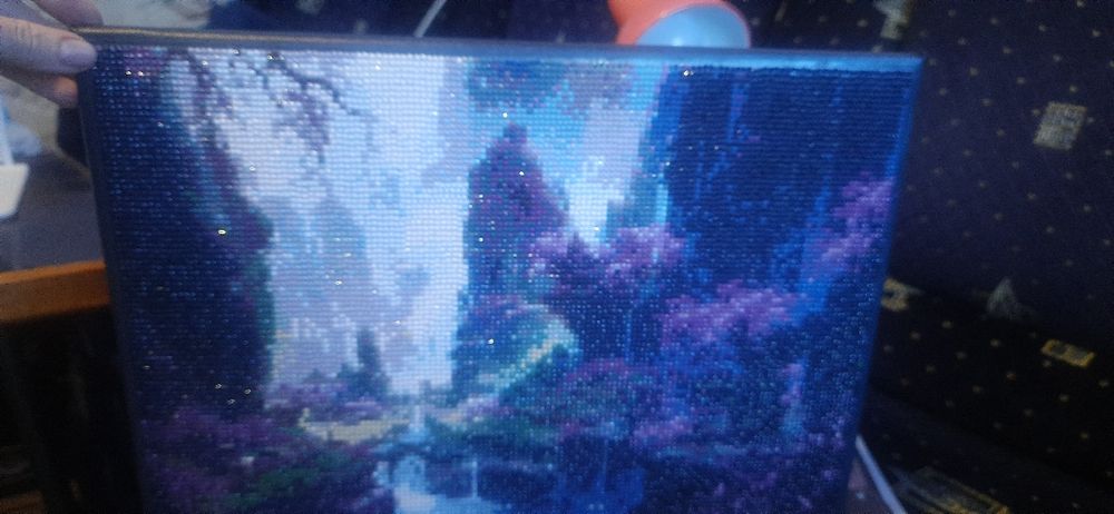 Картина из альбома алмазной мозаики,.