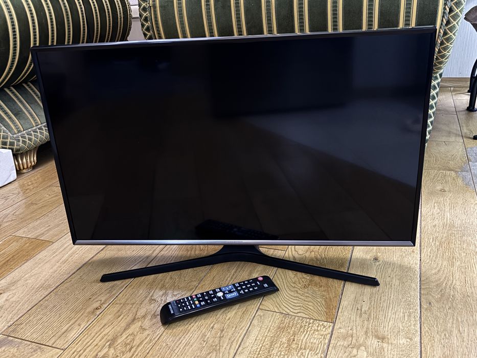 Телевізор Samsung 32" Smart TV (Full HD, модель UE32J5530AU)