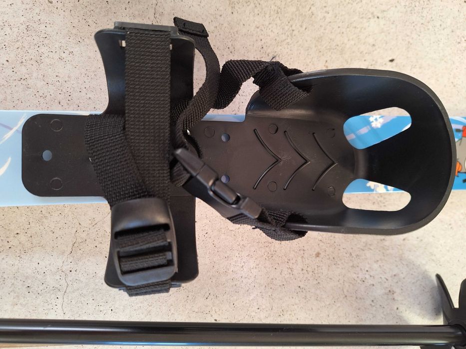 Narty dla dziecka z kijkami 70 cm