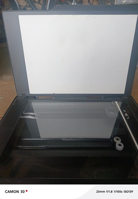 1 шт за 2200  Продам Принтер Epson 3 шт 7300