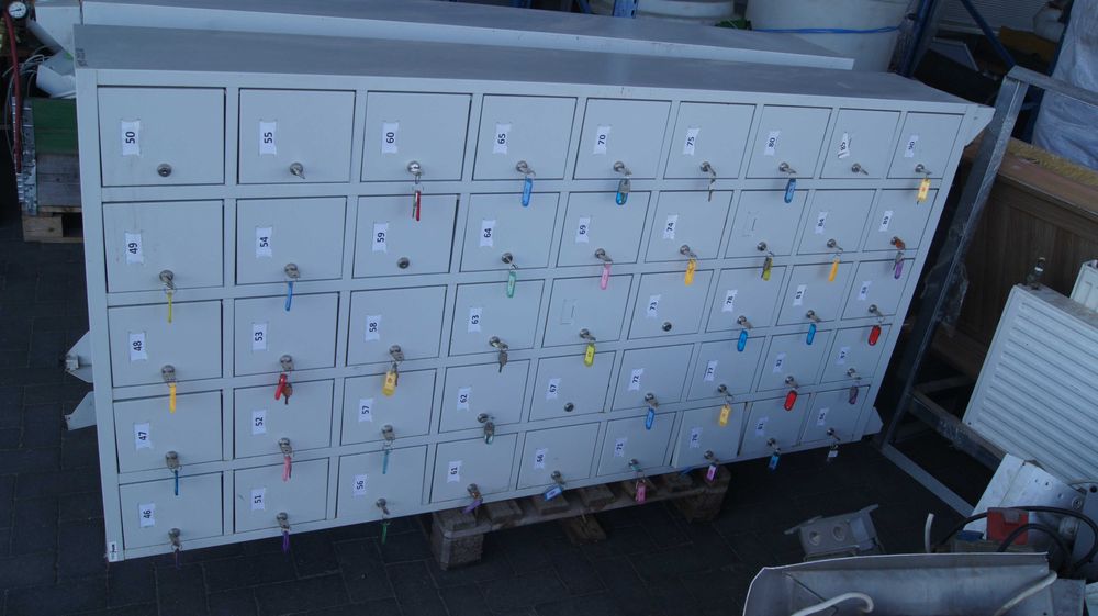 Szafka skrytkowa 5 kolumn 9 skrytek w kolumnie